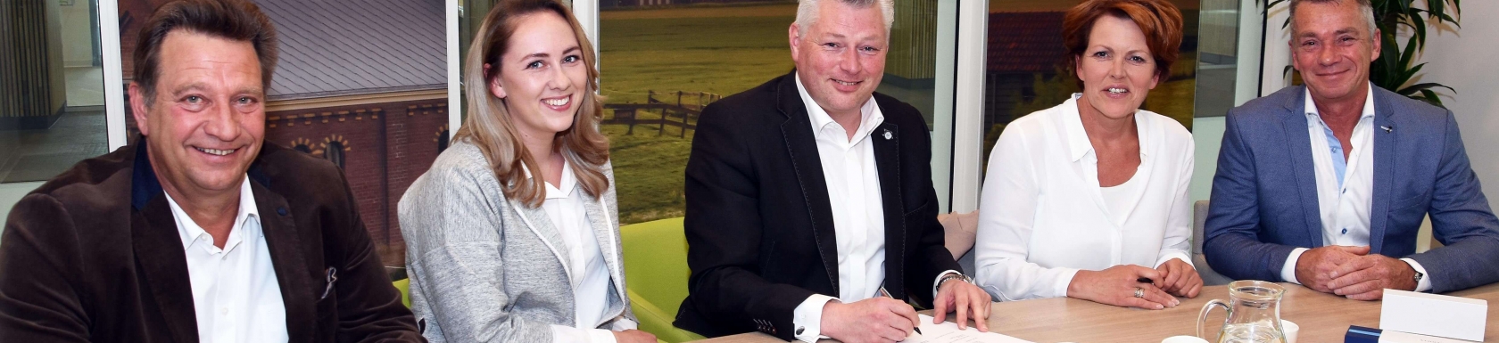 ondertekening koopovereenkomst Koggeweg Hem familie Jongejans